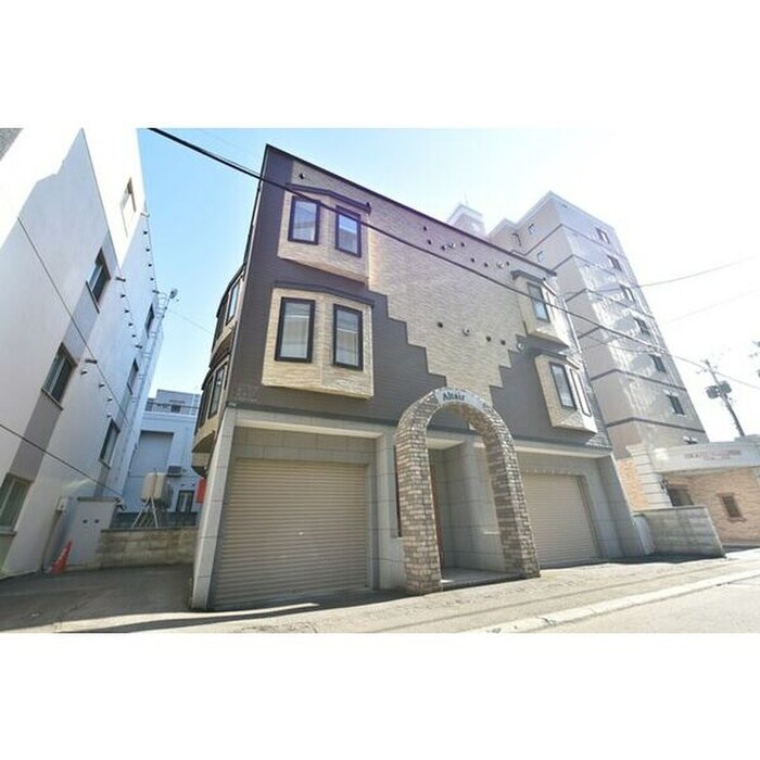 物件外観写真1　(外観写真)