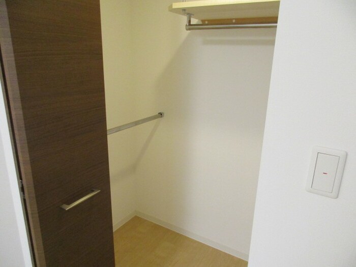 物件内観写真9　(収納)