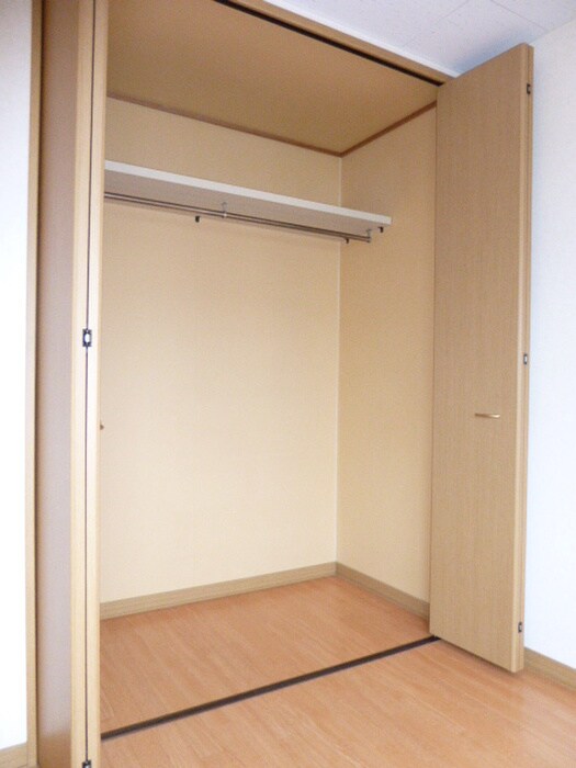 物件内観写真13　(収納)