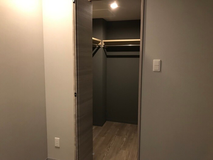 物件内観写真12　(収納)