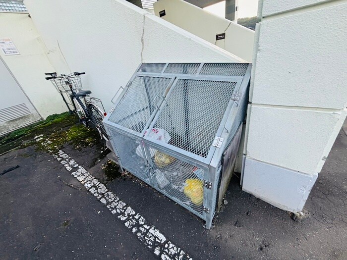 物件外観写真4　(建物設備)