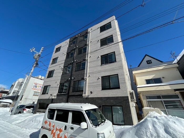 物件外観写真2　(外観写真)