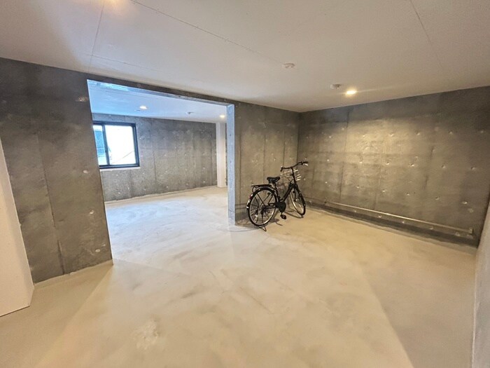 物件外観写真5　(駐輪場)