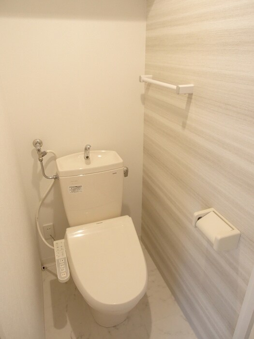 物件内観写真14　(トイレ)