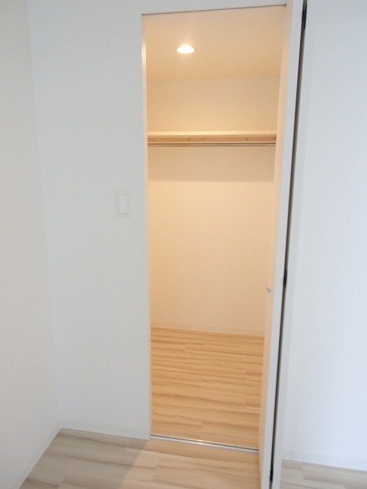 物件内観写真18　(収納)