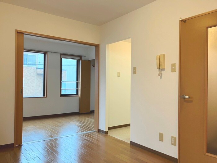 物件内観写真8　(居室)