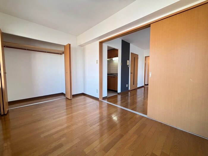 物件内観写真11　(居室)