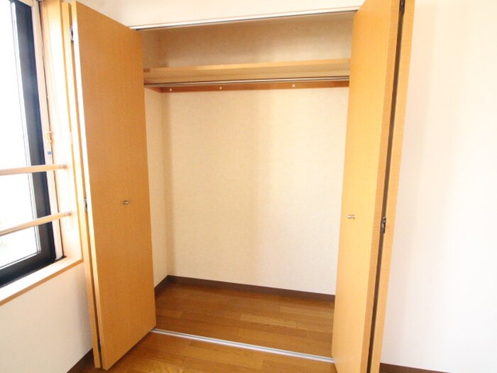 物件内観写真11　(収納)