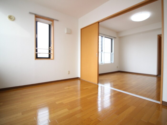 物件内観写真11　(居室)