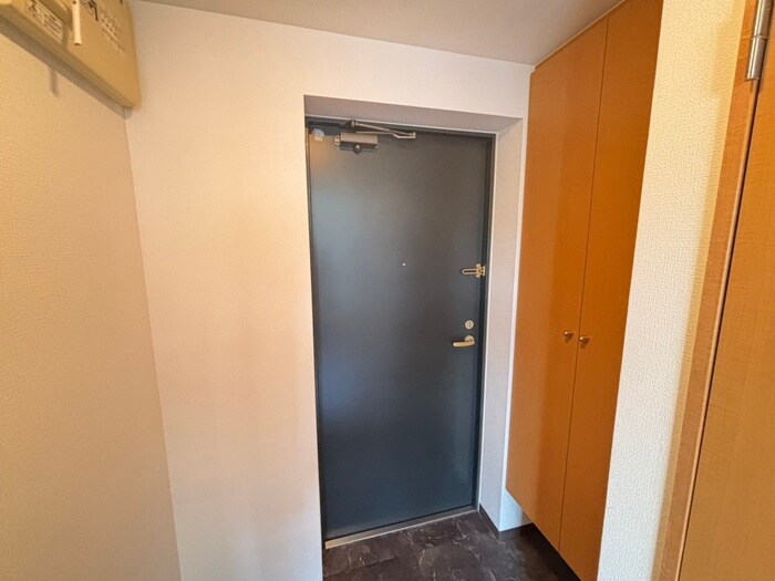 物件内観写真19　(玄関)