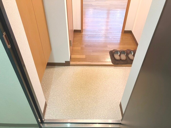 物件内観写真22　(玄関)