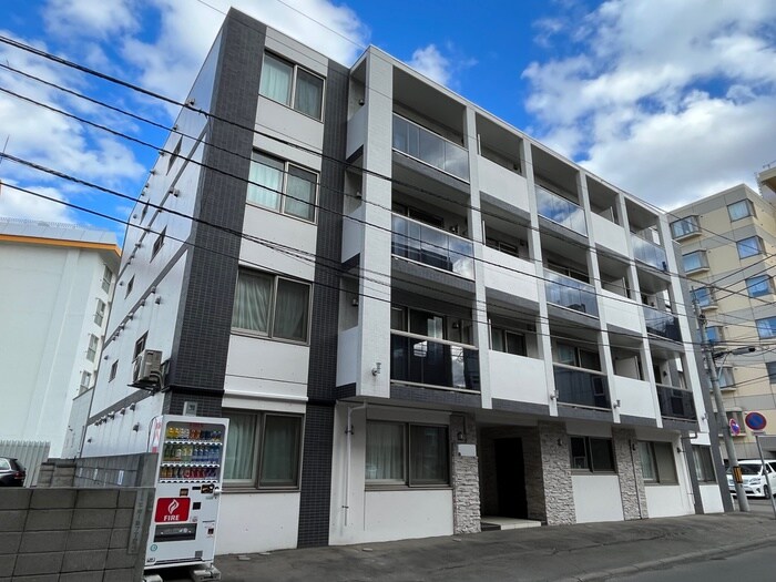 物件外観写真2　(外観写真)