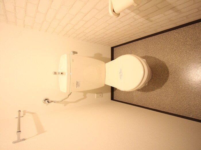 物件内観写真15　(トイレ)