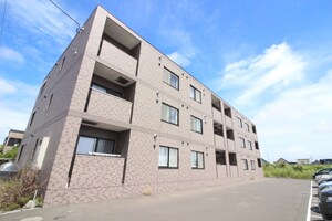 Louvre北郷外観写真