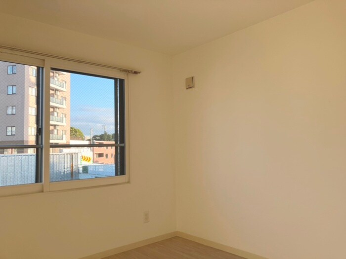 物件内観写真14　(居室)