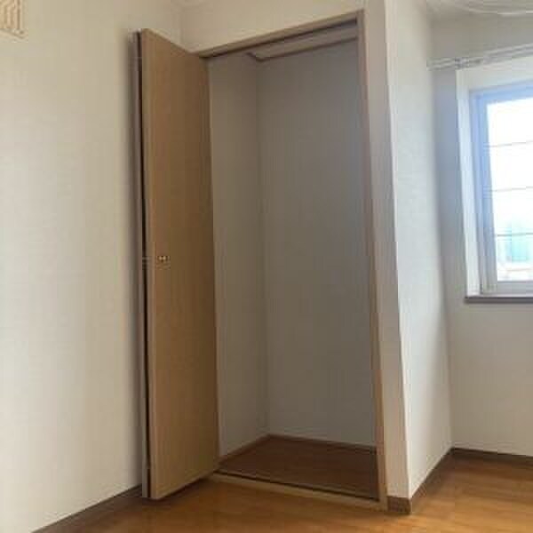 物件内観写真8　(収納)