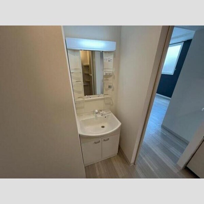 物件内観写真12　(洗面)