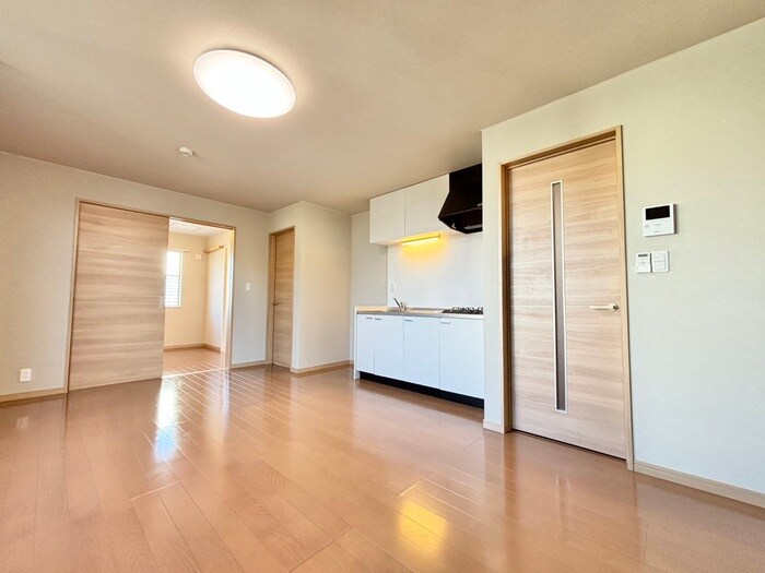 物件内観写真8　(居室)