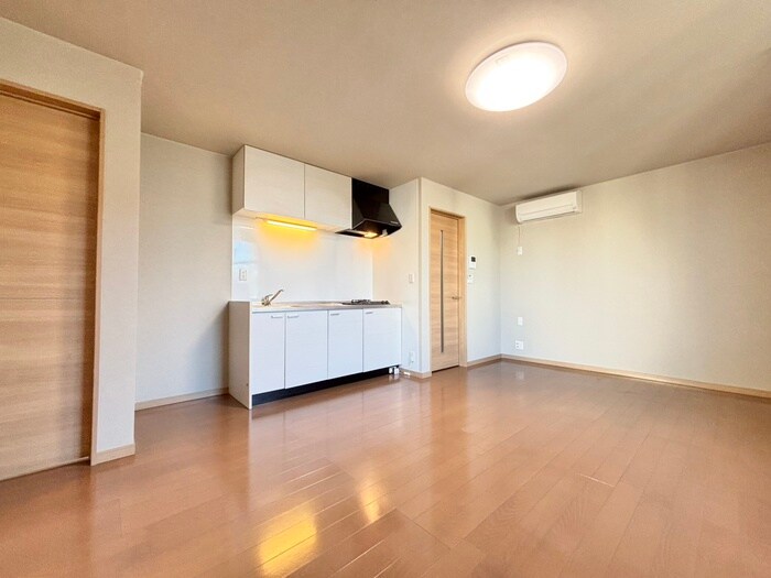 物件内観写真9　(居室)