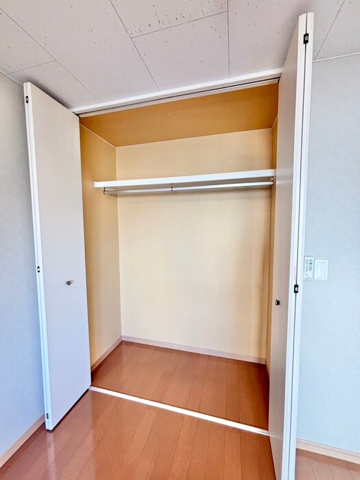 物件内観写真18　(収納)