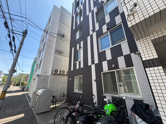 物件外観写真3　(外観写真)