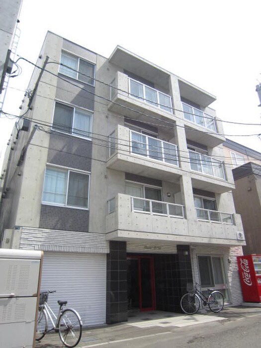 物件外観写真2　(外観写真)