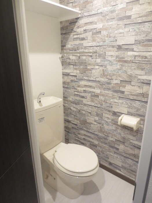 物件内観写真8　(トイレ)