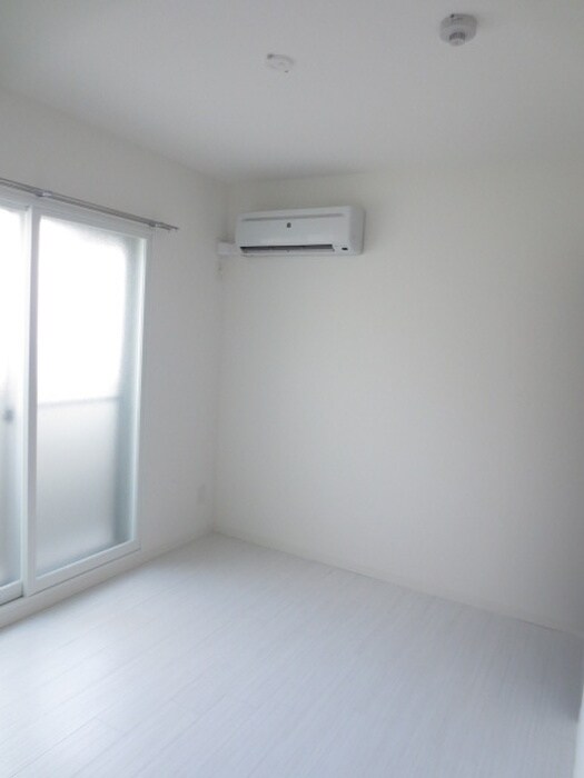 物件内観写真13　(居室)