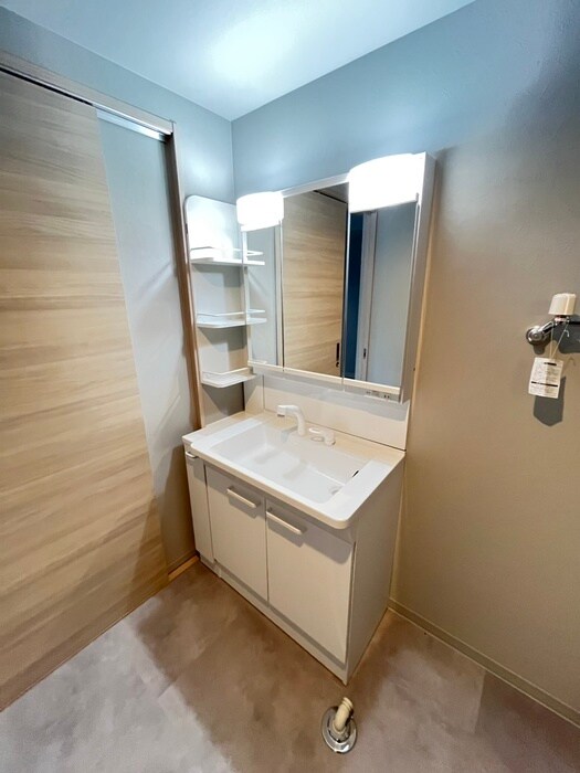 物件内観写真13　(洗面)