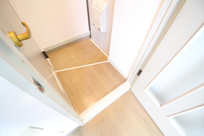 物件内観写真18　(玄関)