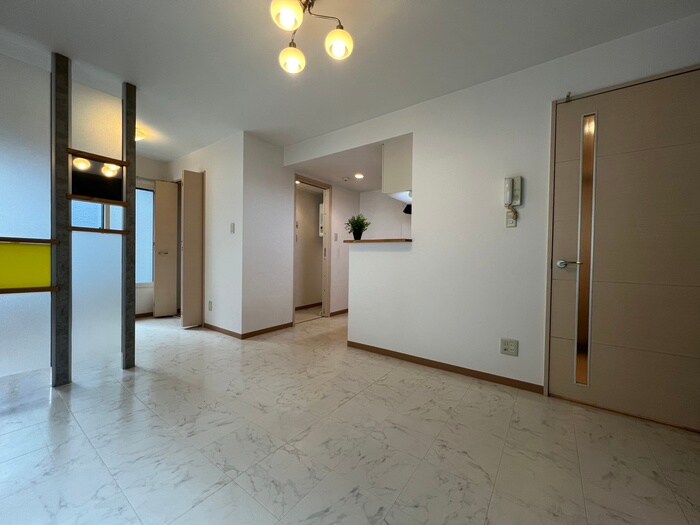 物件内観写真4　(居室)