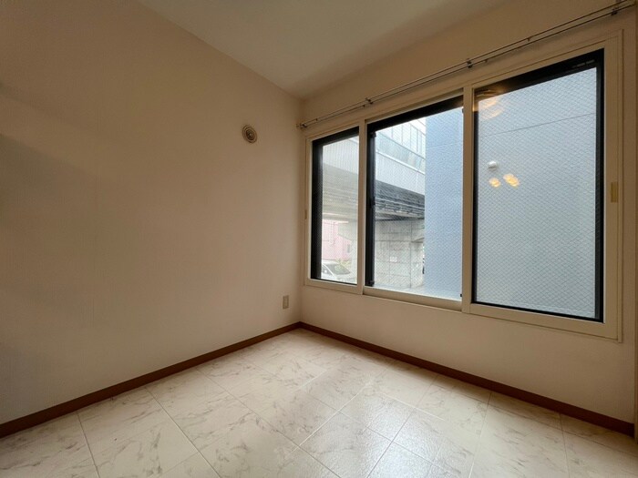 物件内観写真15　(居室)