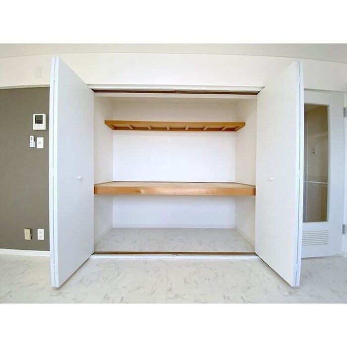 物件内観写真7　(収納)