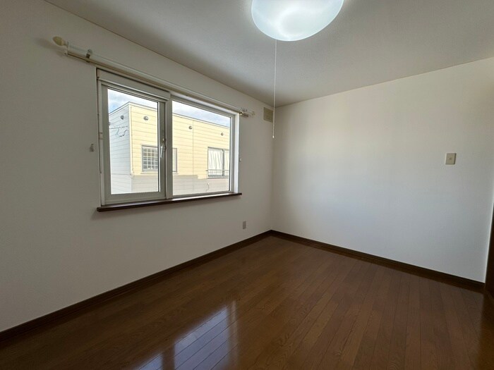 物件内観写真15　(居室)