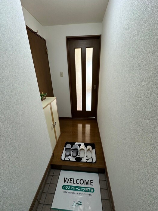 物件内観写真21　(玄関)