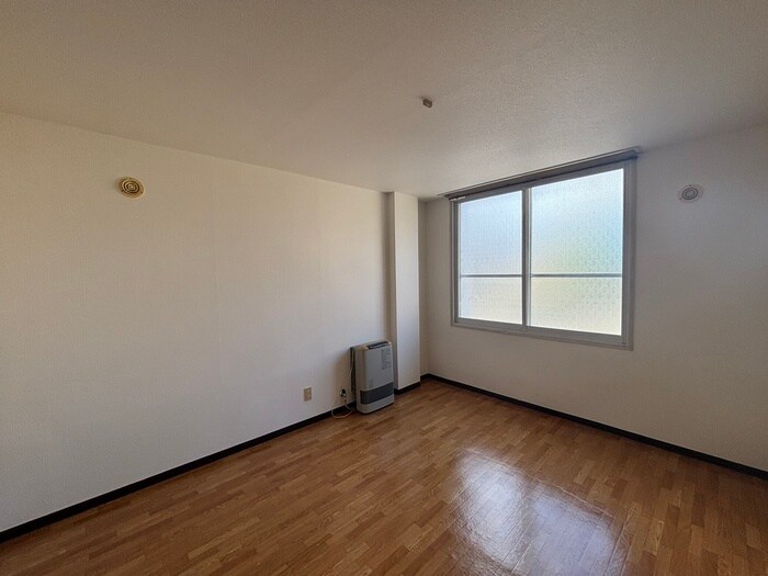 物件内観写真6　(居室)