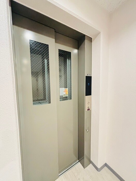 物件外観写真4　(建物設備)