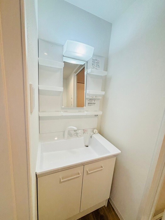 物件内観写真12　(洗面)