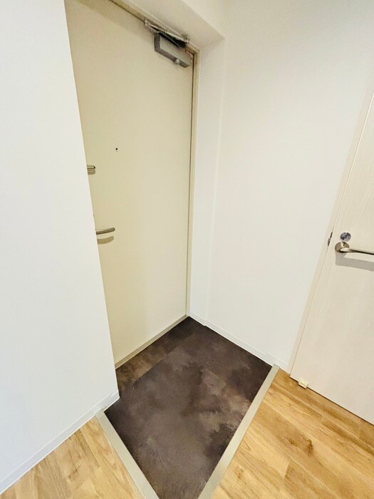 物件内観写真21　(玄関)