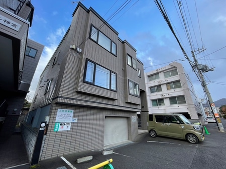 エクセレンス宮の森外観写真