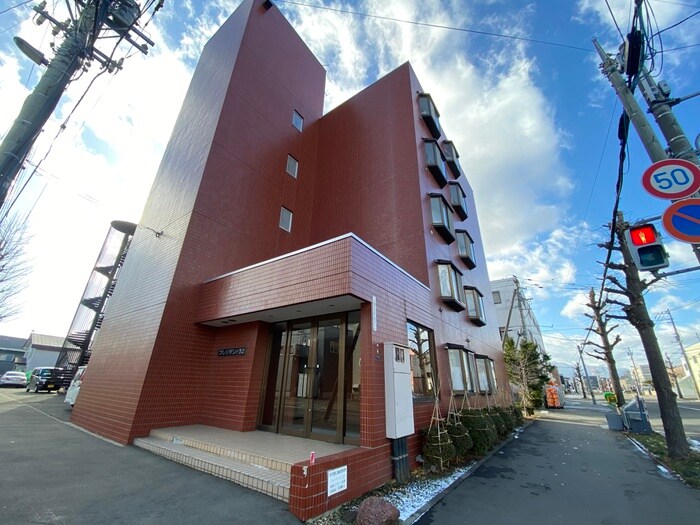 物件外観写真2　(外観写真)