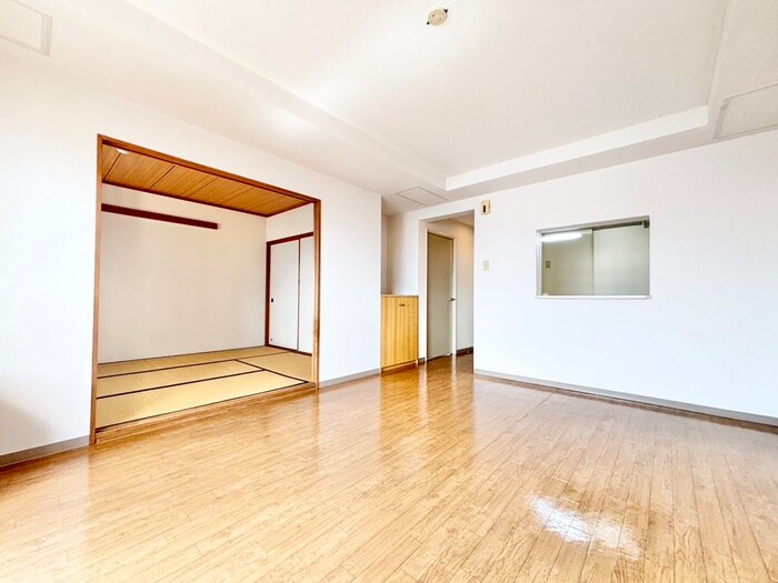 物件内観写真8　(居室)