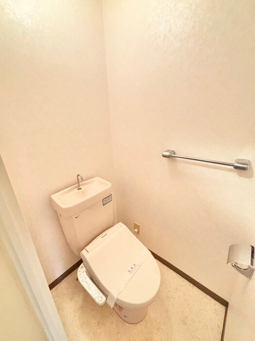 物件内観写真16　(トイレ)