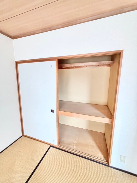 物件内観写真18　(収納)