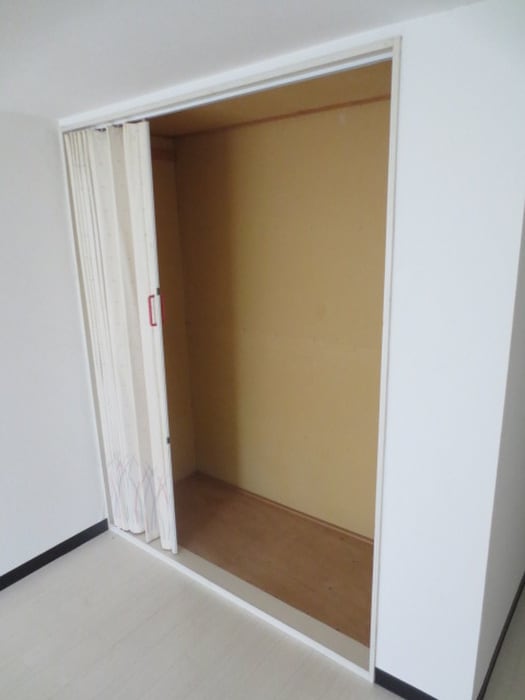 物件内観写真10　(収納)