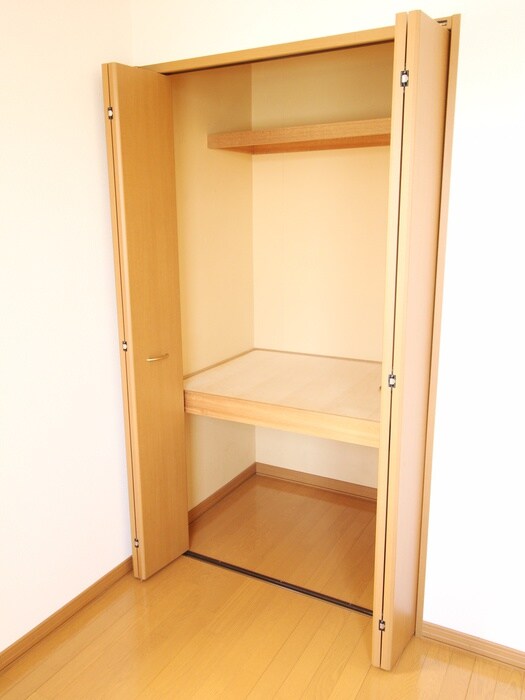物件内観写真11　(収納)