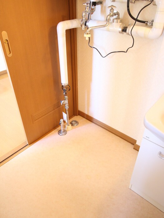 物件内観写真20　(洗濯機置場)