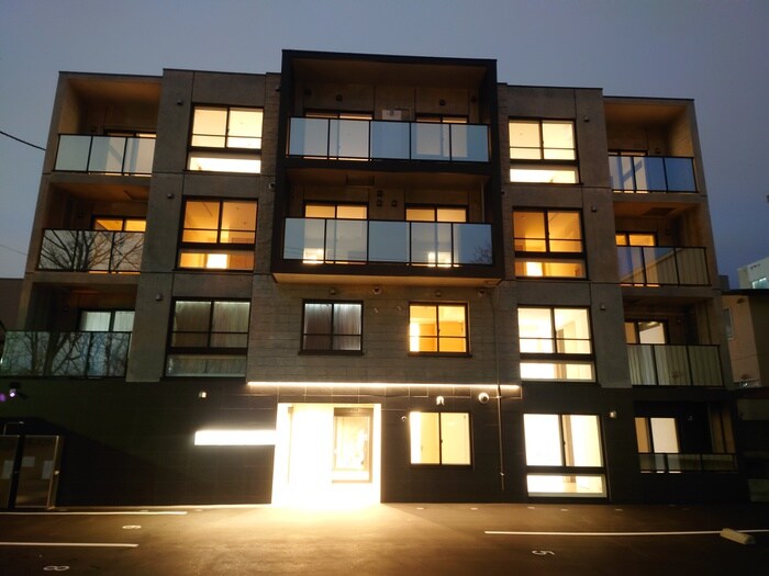 物件外観写真2　(外観写真)