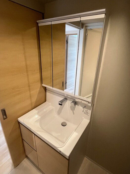 物件内観写真12　(洗面)