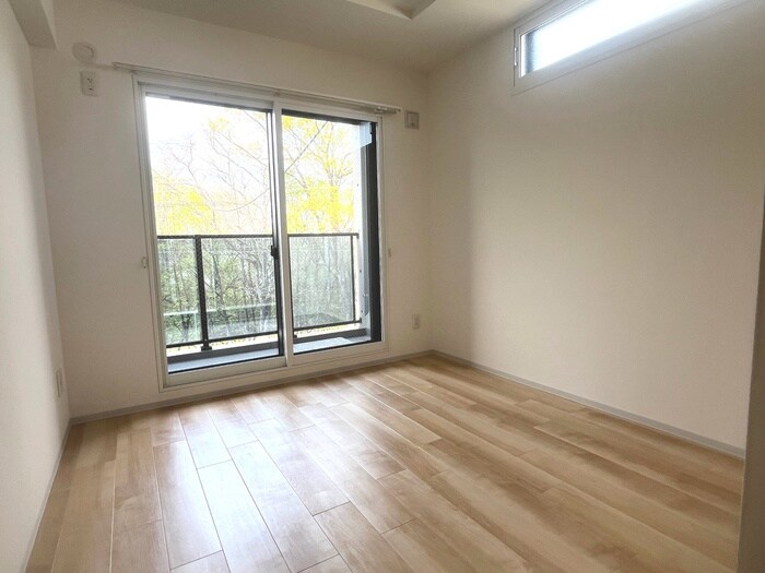 物件内観写真15　(居室)